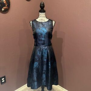 Chic Navy Floral Midi Dress